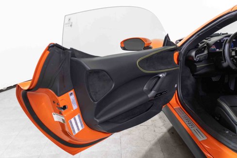 Used 2024 Ferrari SF90 Spider image 43