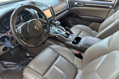 Used 2014 Porsche Cayenne S image 4