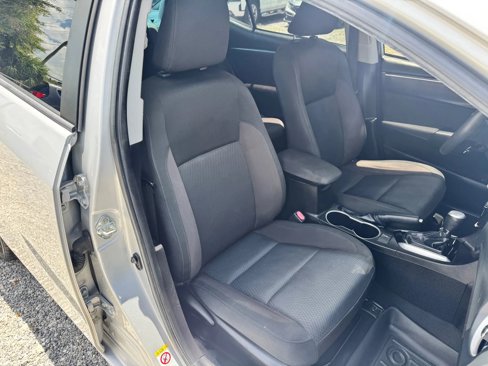 Used 2019 Toyota Corolla LE image 16