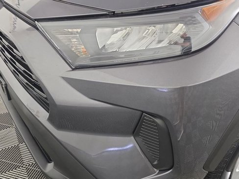 Used 2021 Toyota RAV4 LE image 52