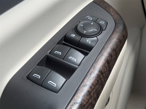 Used 2020 GMC Acadia Denali image 25