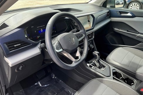 Certified 2023 Volkswagen Taos SE w/ Panoramic Sunroof Package image 14