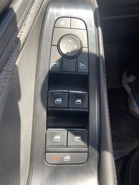 Used 2021 Nissan Rogue S image 21