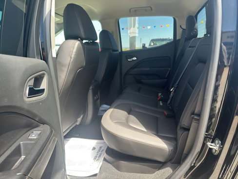 Used 2022 GMC Canyon AT4 image 21