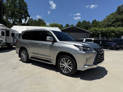 Used 2019 Lexus LX 570 4WD w/ Luxury Package image 2