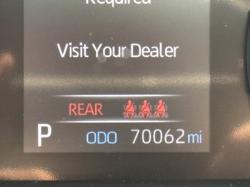 Used 2021 Toyota RAV4 LE image 7