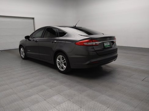 Used 2018 Ford Fusion S image 5