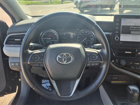 Used 2021 Toyota Camry XSE image 18