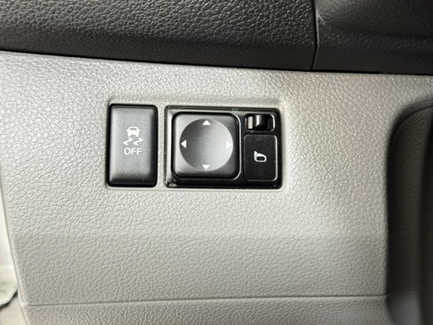 Used 2019 Nissan NV200 SV image 25