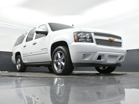 Used 2013 Chevrolet Suburban LTZ image 42