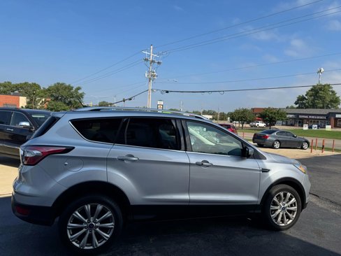 Used 2018 Ford Escape Titanium w/ Ford Safe & Smart Package image 9