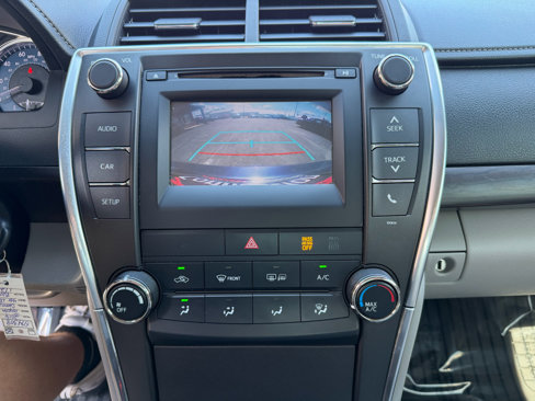 Used 2016 Toyota Camry LE image 27