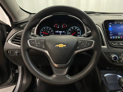 Used 2023 Chevrolet Malibu LT image 11