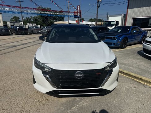 Used 2024 Nissan Sentra SR w/ SR Premium Package image 2
