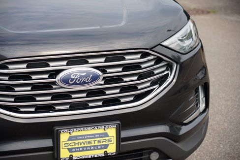 Used 2019 Ford Edge Titanium image 9
