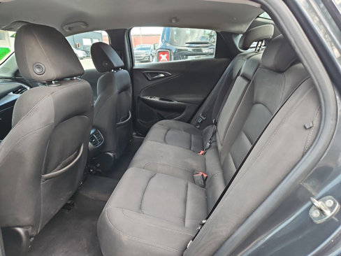 Used 2018 Chevrolet Malibu LT image 10