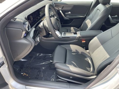 New 2025 Mercedes-Benz CLA 250 4MATIC image 8