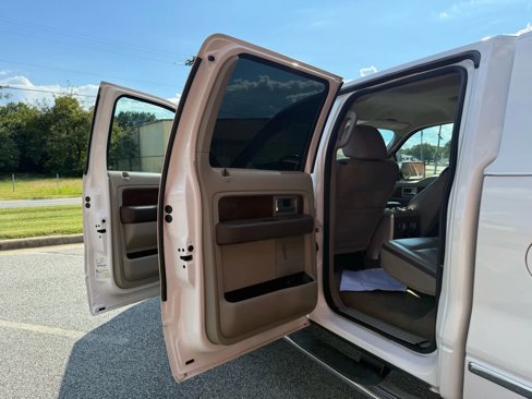 Used 2010 Ford F150 Platinum image 12