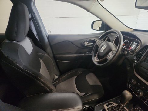 Used 2014 Jeep Cherokee Latitude image 12