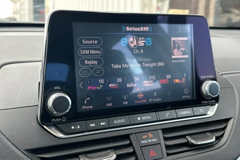 Certified 2021 Nissan Altima 2.5 SV w/ SV Premium Package image 17