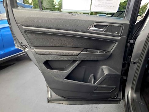 Used 2018 Volkswagen Atlas SEL Premium image 40