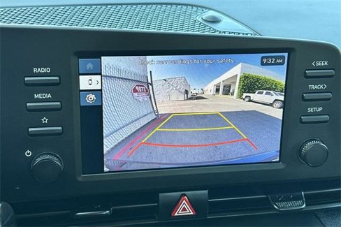 Used 2025 Hyundai Elantra Sport image 19