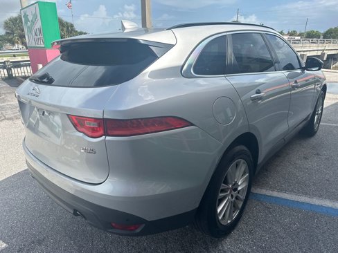 Used 2018 Jaguar F-PACE Prestige image 7