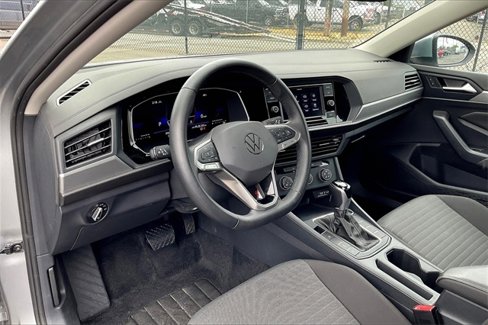 Used 2024 Volkswagen Jetta S image 13