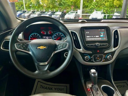 Used 2018 Chevrolet Equinox LS image 10