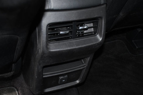 Used 2015 Ford Edge SEL image 17