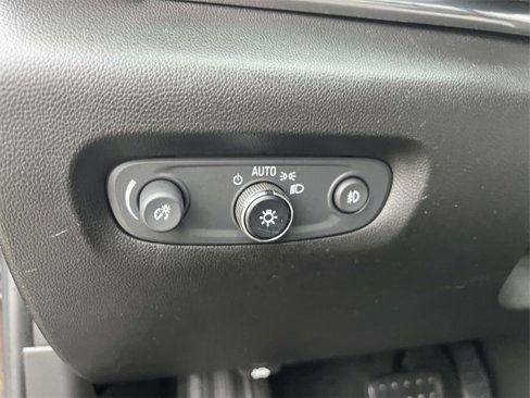 Used 2019 Chevrolet Traverse LT image 22