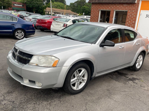 Used 2010 Dodge Avenger R/T image 2