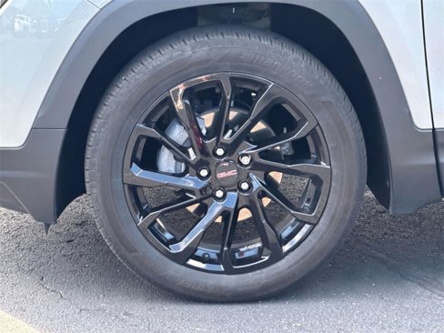 Certified 2024 GMC Terrain SLE w/ Driver Convenience Package image 9