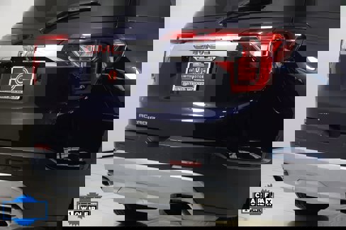 Used 2022 GMC Acadia SLE w/ Driver Convenience Package image 60