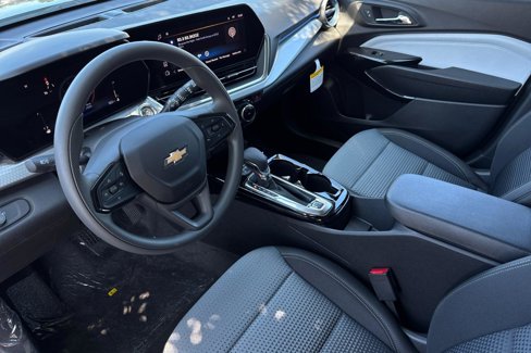 New 2025 Chevrolet Trax LT image 12