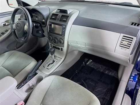 Used 2013 Toyota Corolla S image 28