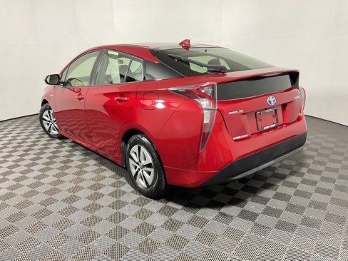 Used 2017 Toyota Prius Two image 11