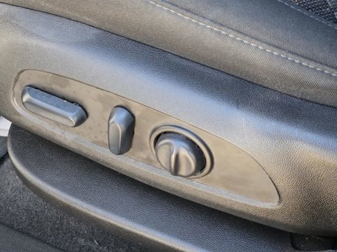 Used 2022 Chevrolet Blazer LT image 28