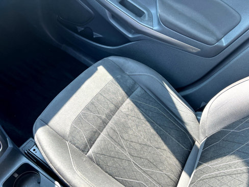 Used 2018 Ford EcoSport SE w/ SE Convenience Package image 28