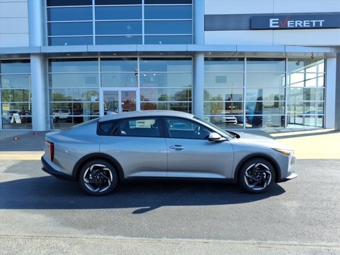 New 2025 Kia K4 EX image 3