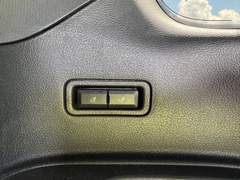 Used 2021 Ford Expedition XLT image 29