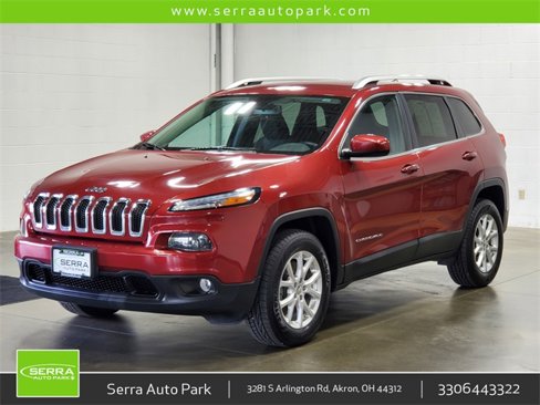 Used 2017 Jeep Cherokee Latitude w/ Cold Weather Group image 1