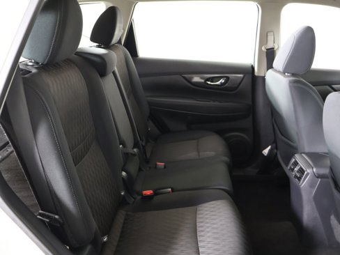 Used 2018 Nissan Rogue S image 30