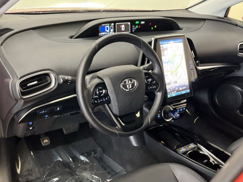 Used 2020 Toyota Prius Prime XLE image 14