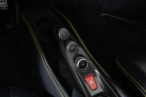 Certified 2021 Ferrari F8 Tributo image 33