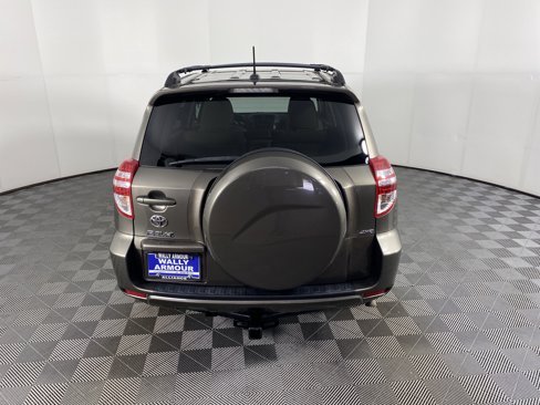 Used 2012 Toyota RAV4 4WD image 4