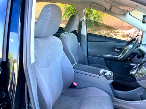 Used 2014 Toyota Prius V Three image 39