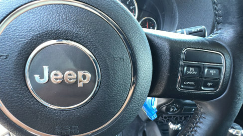 Used 2017 Jeep Wrangler Unlimited Rubicon w/ Connectivity Group image 19