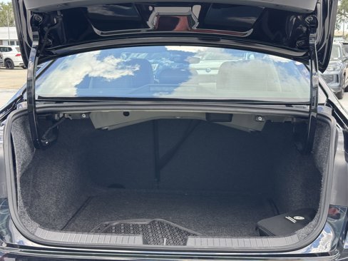 Used 2022 Volkswagen Jetta SE w/ Panoramic Sunroof Package image 10
