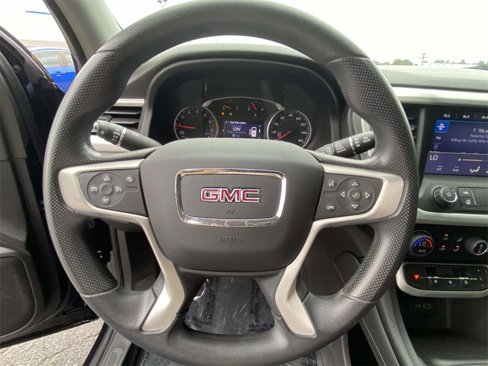 Used 2022 GMC Acadia SLE w/ Driver Convenience Package image 17